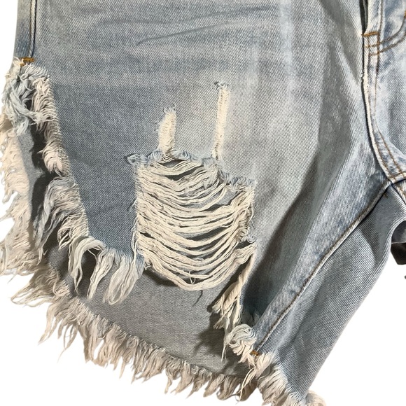One Teaspoon Distressed Light Blue Denim Shorts - Picture 5 of 8